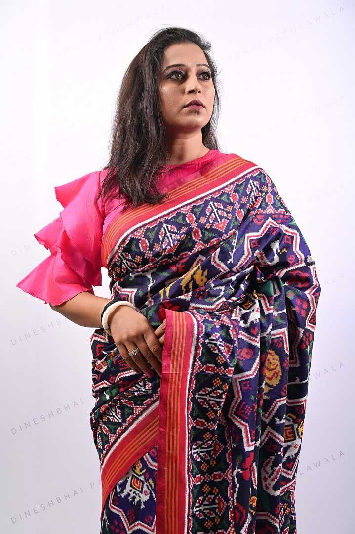 Navy Blue With Pink Combination Double Ikkat Patola Saree_1