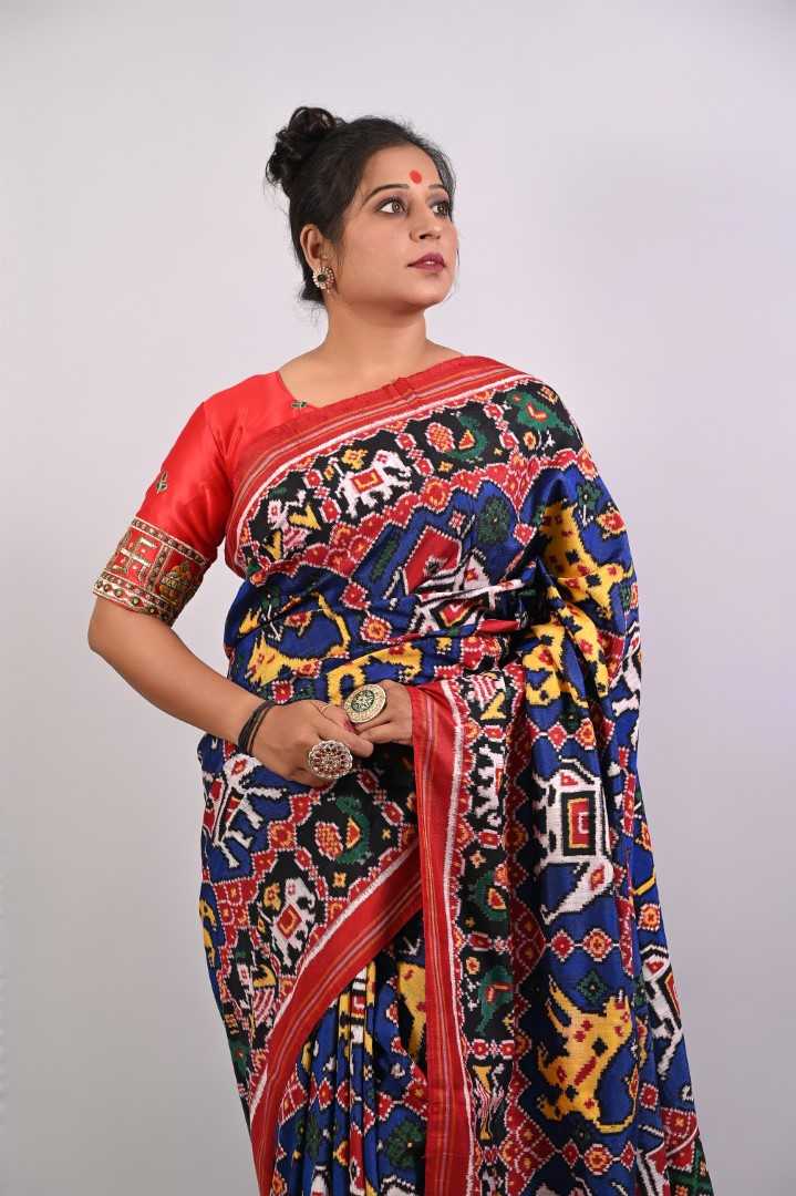 Blue Red 2 Motif Double Ikkat Patola Saree_2