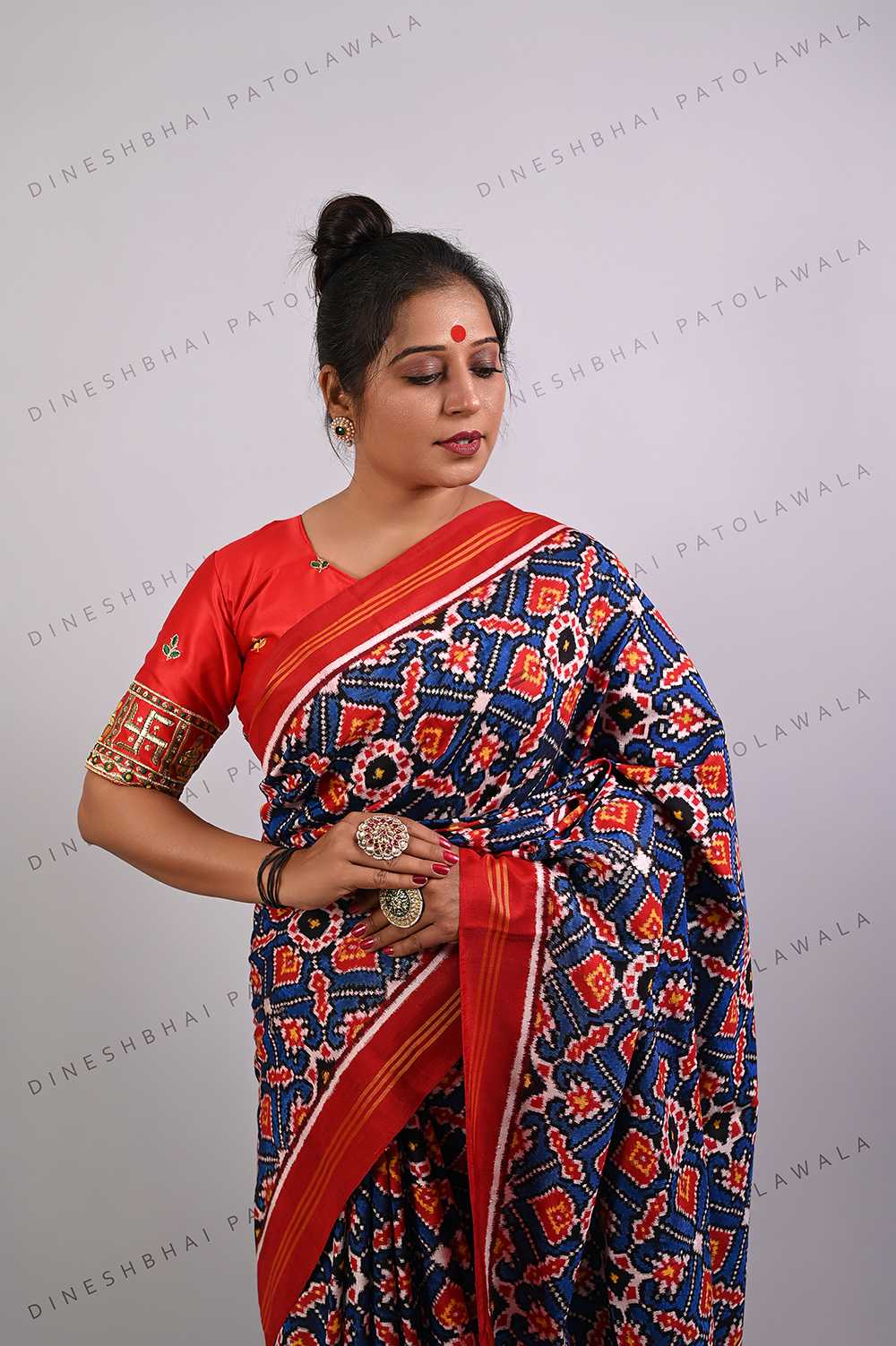 Blue Red Traditional Manek Chowk Double Ikkat Patola Saree_1