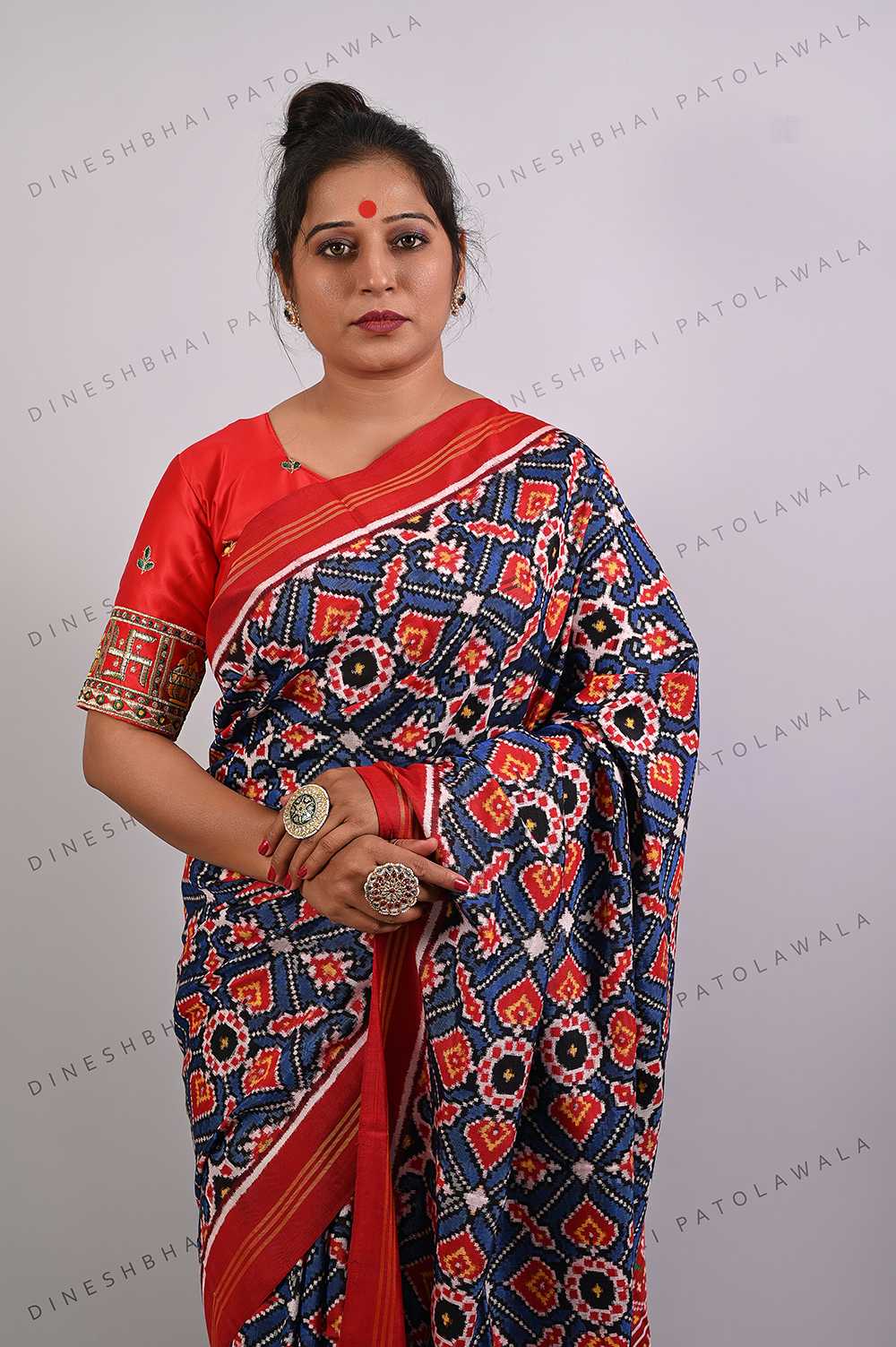 Blue Red Traditional Manek Chowk Double Ikkat Patola Saree_1