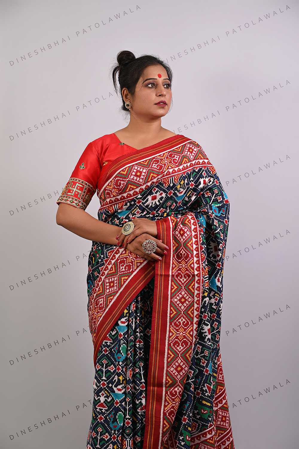 Navy Blue Narikunjar Design Double Ikkat Patola Saree_1