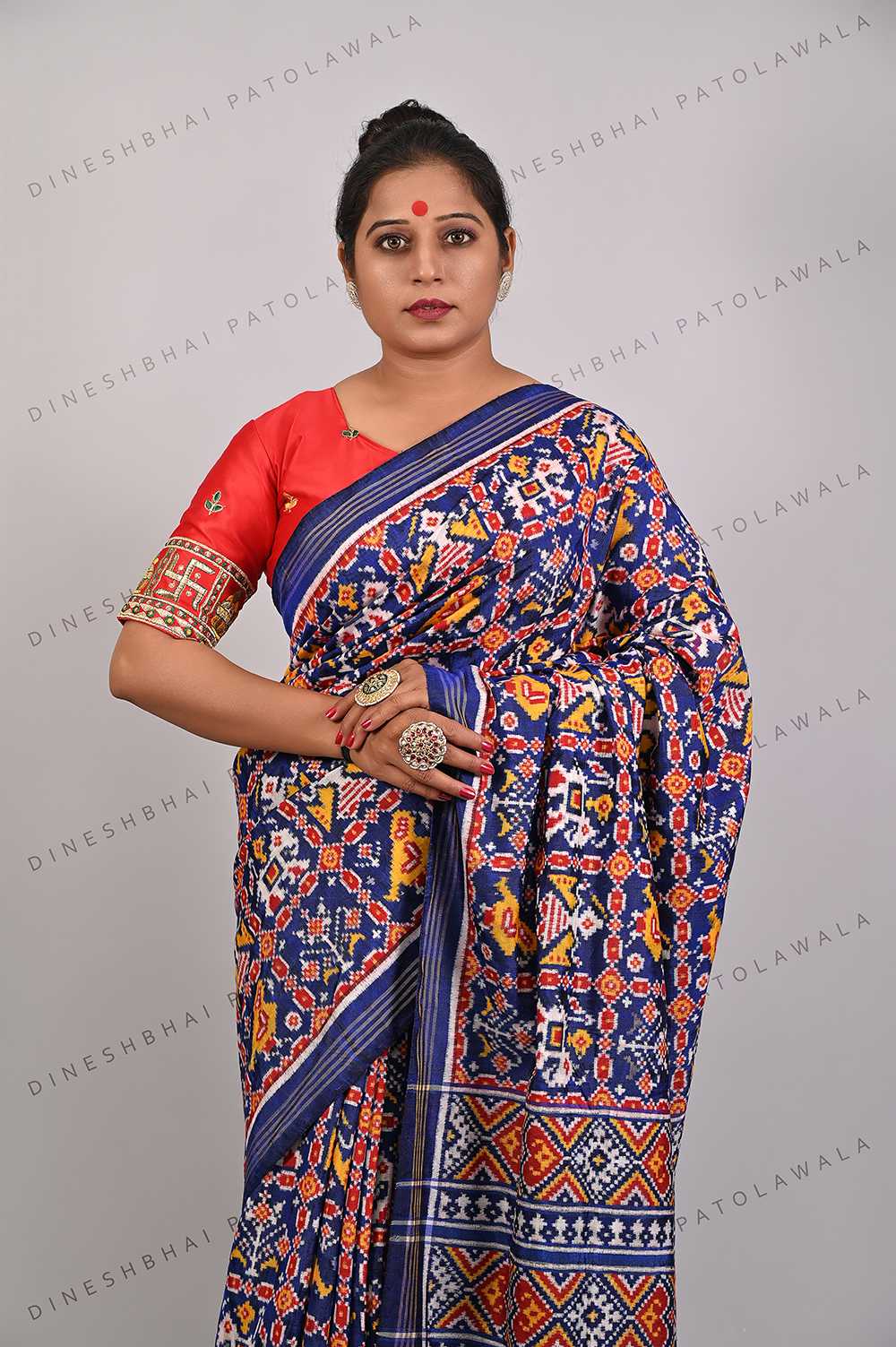 Royal Blue Double Ikkat Patola Saree_1