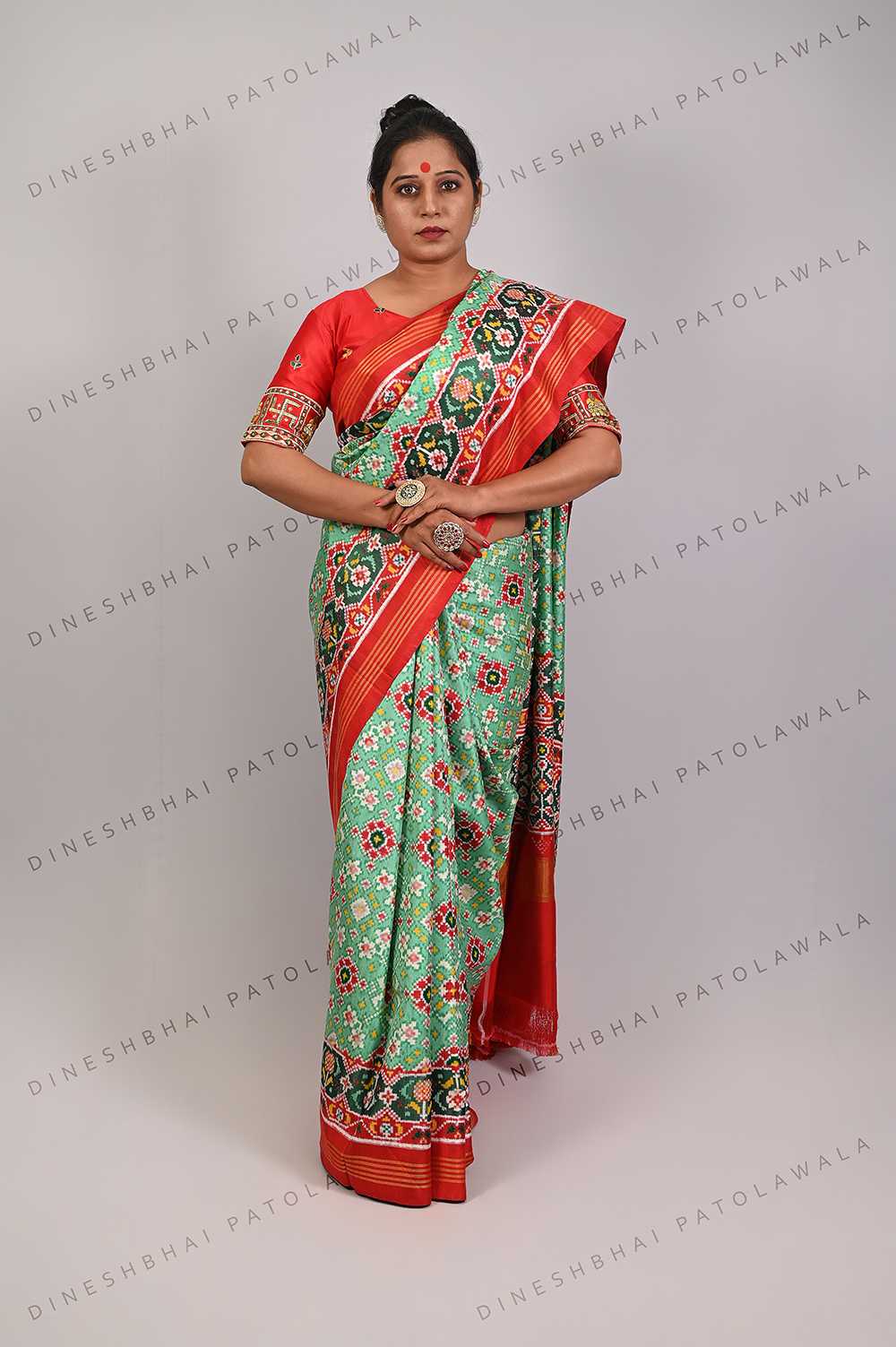 Pista Color Navratna Design Double Ikkat Patola Saree_1